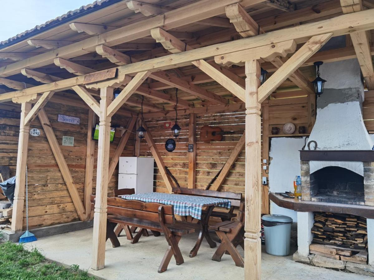 Guest House Yana Tŭrkasheni Zewnętrze zdjęcie