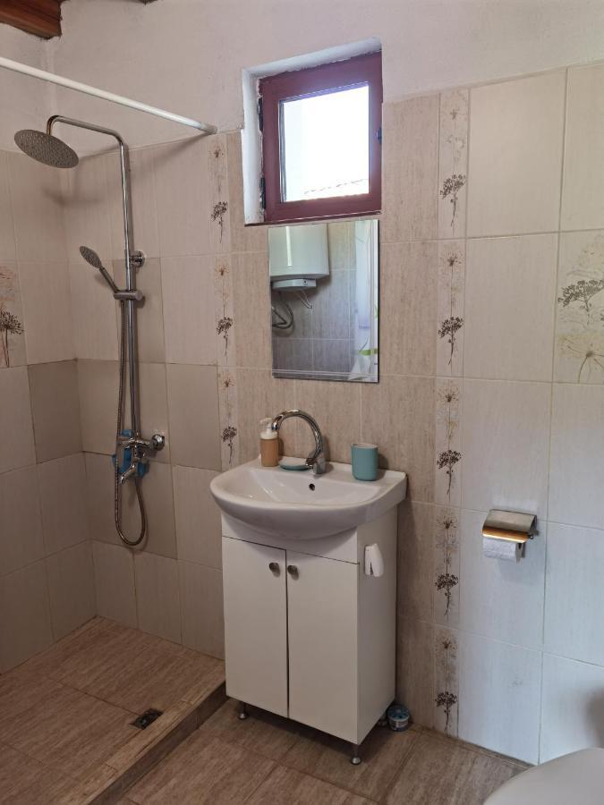 Guest House Yana Tŭrkasheni Zewnętrze zdjęcie
