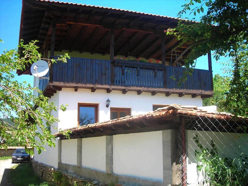 Guest House Yana Tŭrkasheni Zewnętrze zdjęcie
