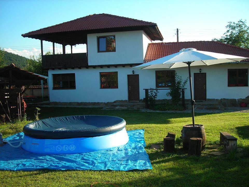 Guest House Yana Tŭrkasheni Zewnętrze zdjęcie