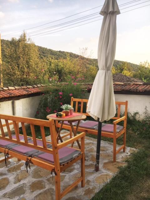 Guest House Yana Tŭrkasheni Zewnętrze zdjęcie